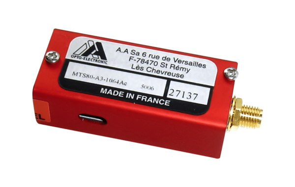 AOM / 750 - 850 nm
